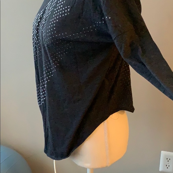 Nike grey flowy long sleeve - Picture 2 of 4